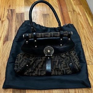 Fendi purse